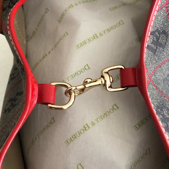✨NWT✨ DOONEY & BOURKE Logo Travel Tote - Picture 7 of 7